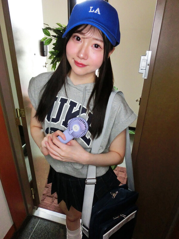 豊彦 純真妊娠デビュー黒髪制服少女 玉城いおり（真白さら）