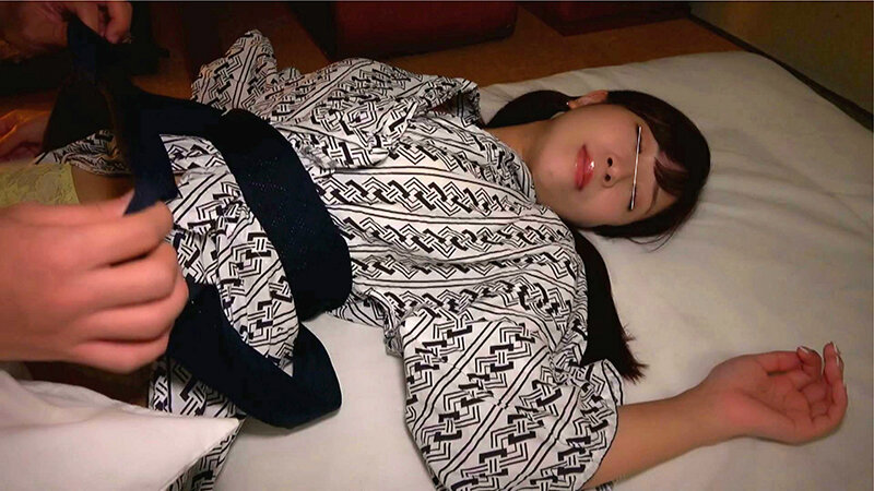 グーニーズ 【閲覧注意!】温泉旅館で大量中出し その弐 弘中優 大河まりあ 宮間さつき 朝比奈リサ 有村りか